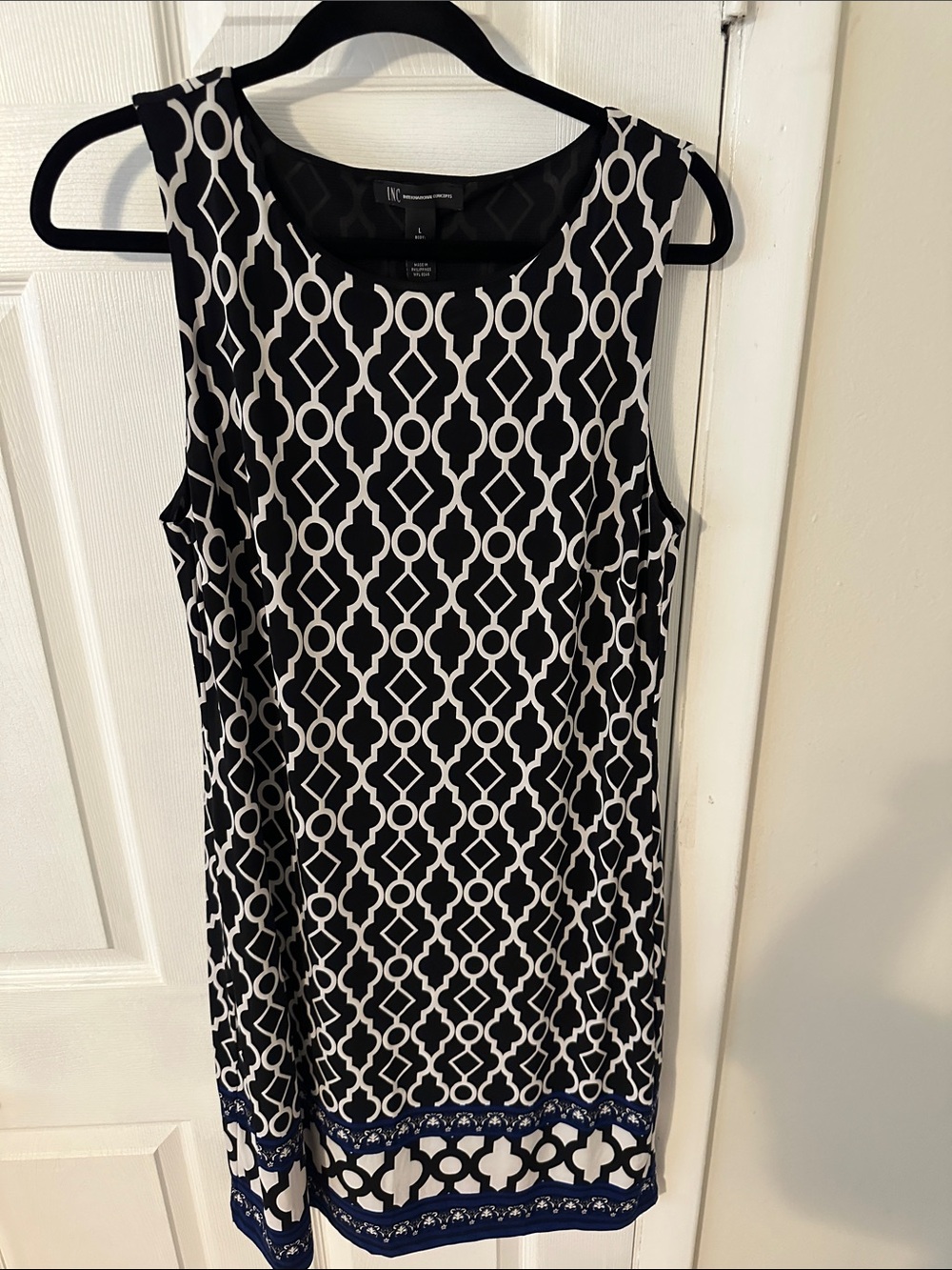 INC Black & White Geometric Sleeveless Shift Dress